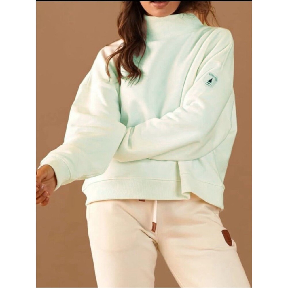 Wanakome Canada Mock Neck Sweatshirt Logo Patch Pullover in Mint Green M NWOT - Picture 11 of 11